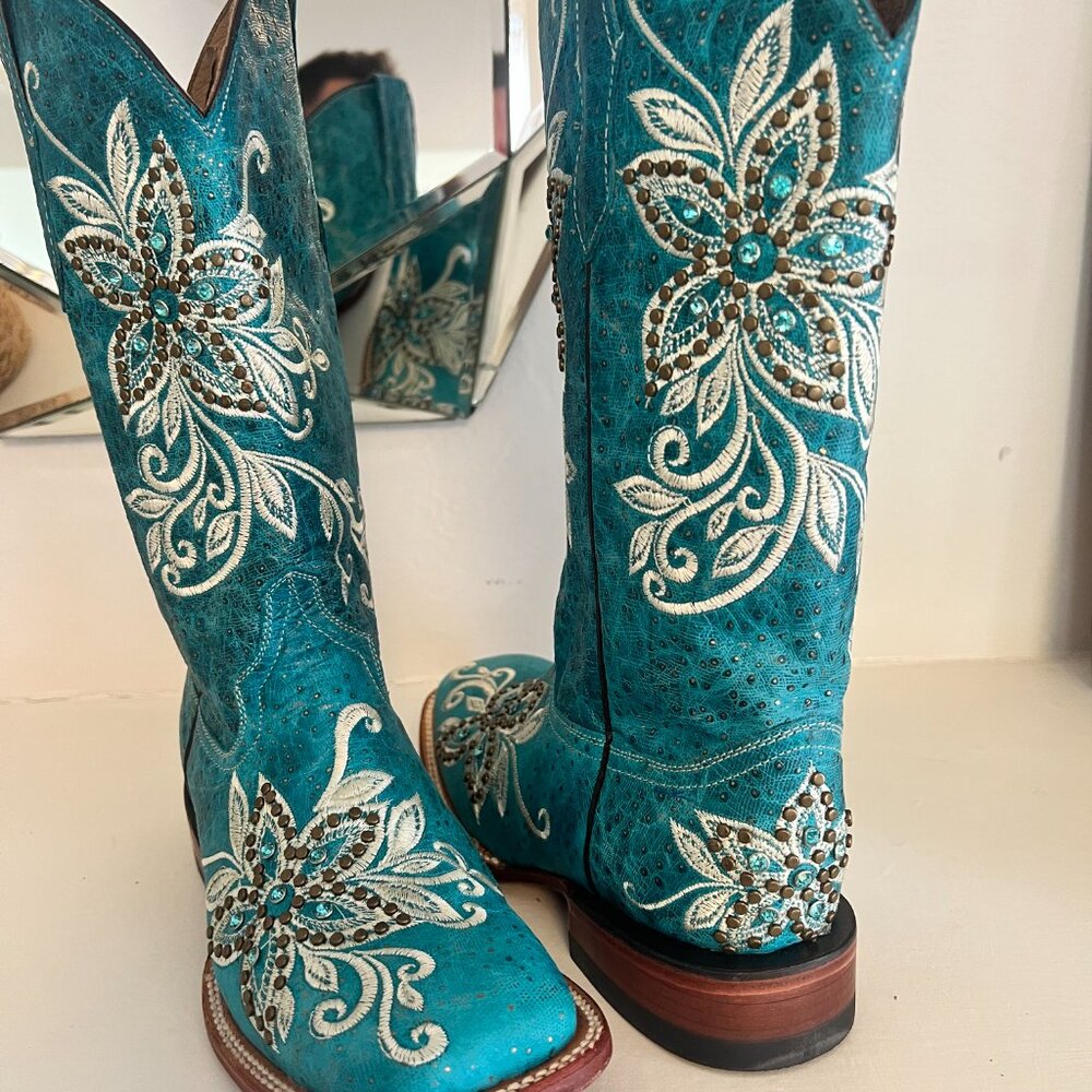 Ferrini Women's Turquoise Star Power Cowgirl Boot Square Toe - 8479350 - Picture 2 of 5